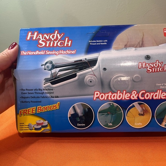 Handheld Sewing Machine - White - Picture 9 of 13